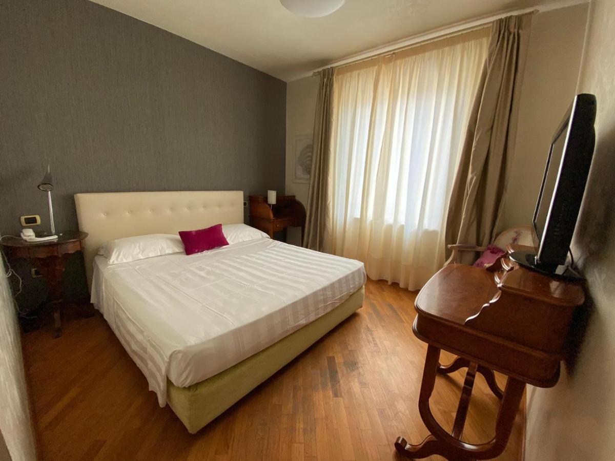 Hotel Joseph Marina di Pietrasanta Dış mekan fotoğraf