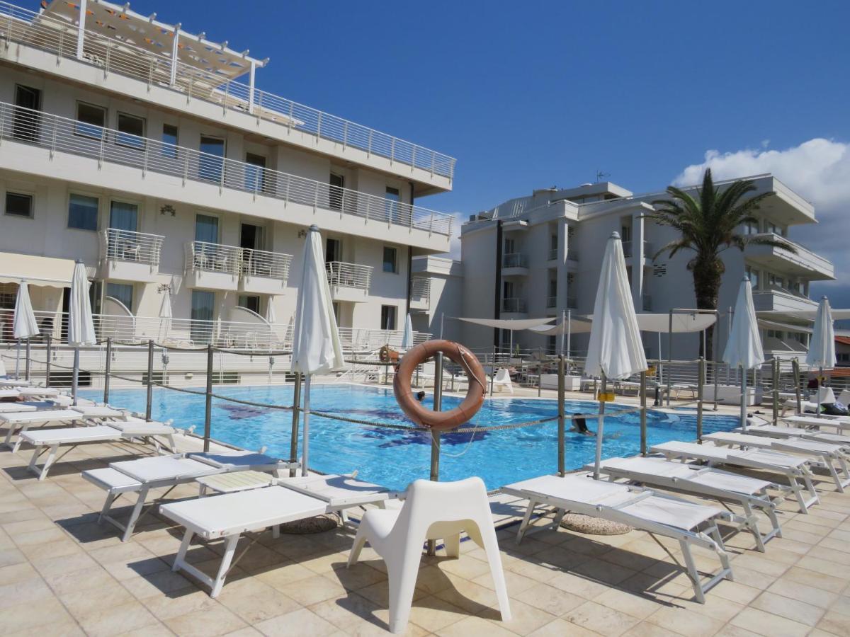 Hotel Joseph Marina di Pietrasanta Dış mekan fotoğraf