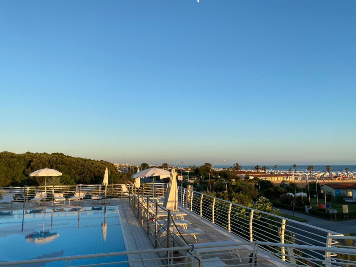 Hotel Joseph Marina di Pietrasanta Dış mekan fotoğraf